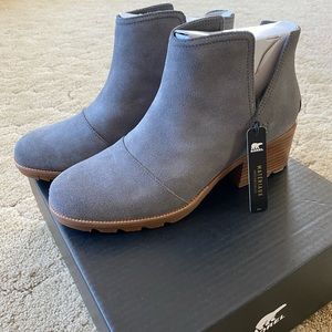 BNWT Sorel Cate Cut Out Boots